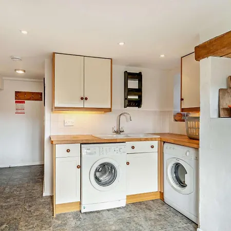 펜션 3 Bed In Ulverston 91779 *