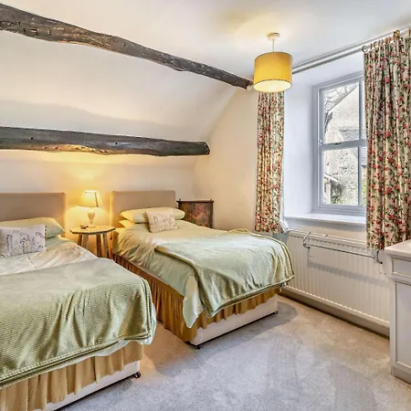 3 Bed In Ulverston 91779 *