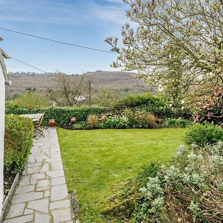 3 Bed In Ulverston 91779 Hébergement de vacances *